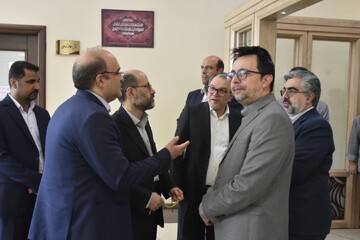 بازدید رئیس سازمان اسناد و کتابخانه ملی ایران از کتابخانه مرکزی تبریز
