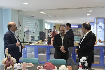 بازدید رئیس سازمان اسناد و کتابخانه ملی ایران از کتابخانه مرکزی تبریز