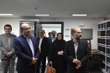 بازدید رئیس سازمان اسناد و کتابخانه ملی ایران از کتابخانه مرکزی تبریز