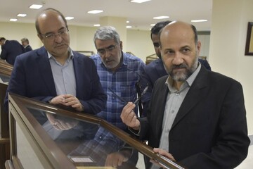 بازدید رئیس سازمان اسناد و کتابخانه ملی ایران از کتابخانه مرکزی تبریز