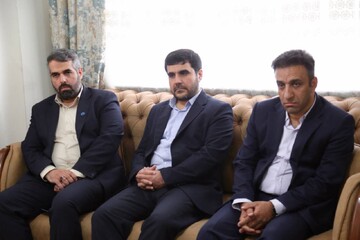 دیدار دبیرکل نهاد با خانواده شهید مدافع وطن توحید مرادی