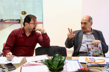 جلسه داوری انتخاب برگزیدگان سومین دوسالانه قصه گویی نهال امید