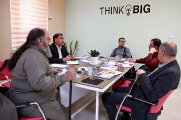 جلسه داوری انتخاب برگزیدگان سومین دوسالانه قصه گویی نهال امید