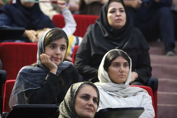 اختتامیه سومین دوسالانه قصه گویی نهال امید