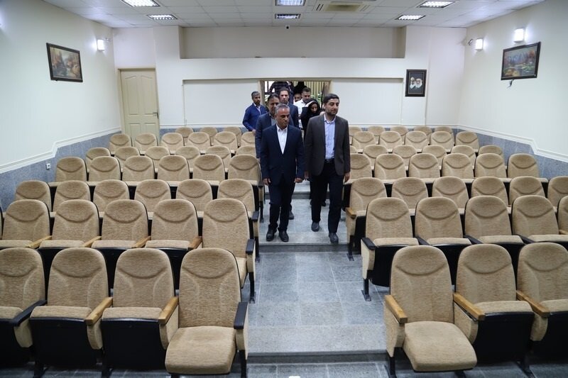 بیست و چهارمین کتابخانه استان بوشهر بازطراحی و نوسازی شد