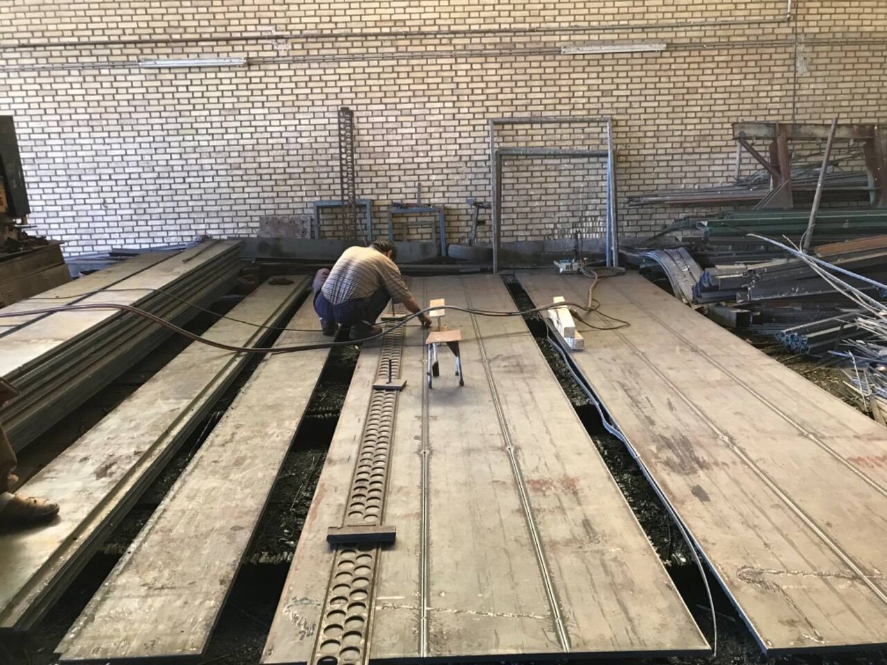 بازدید سرپرست ادارهکل کتابخانههای عمومی لرستان از پروژه کتابخانه عمومی ازنا