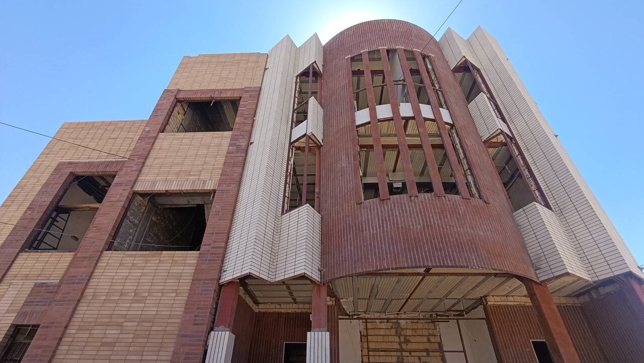 بازدید سرپرست ادارهکل کتابخانههای عمومی لرستان از پروژه درحال احداث کتابخانه درجه یک دلفان