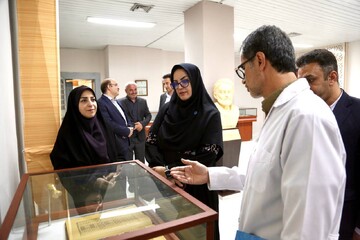 بازدید دبیرکل نهاد از کتابخانه مرکزی ارومیه