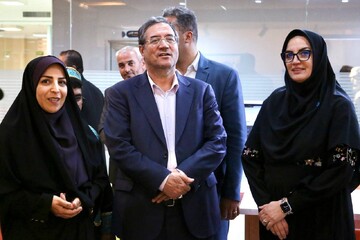 افتتاح بخش کودک و نوجوان و فضای کار اشتراکی کتابخانه مرکزی ارومیه