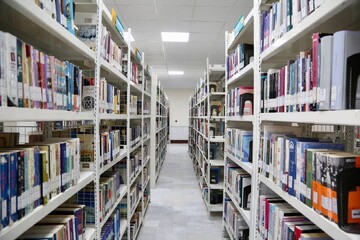 بازگشایی کتابخانه عمومی علامه امینی تبریز