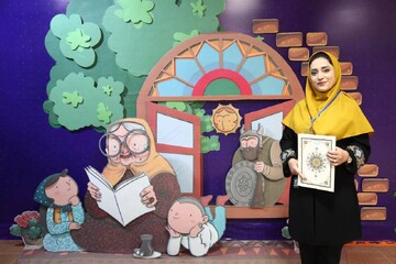 تقدیر از برگزیدگان سومین دوسالانه قصه گویی نهال امید