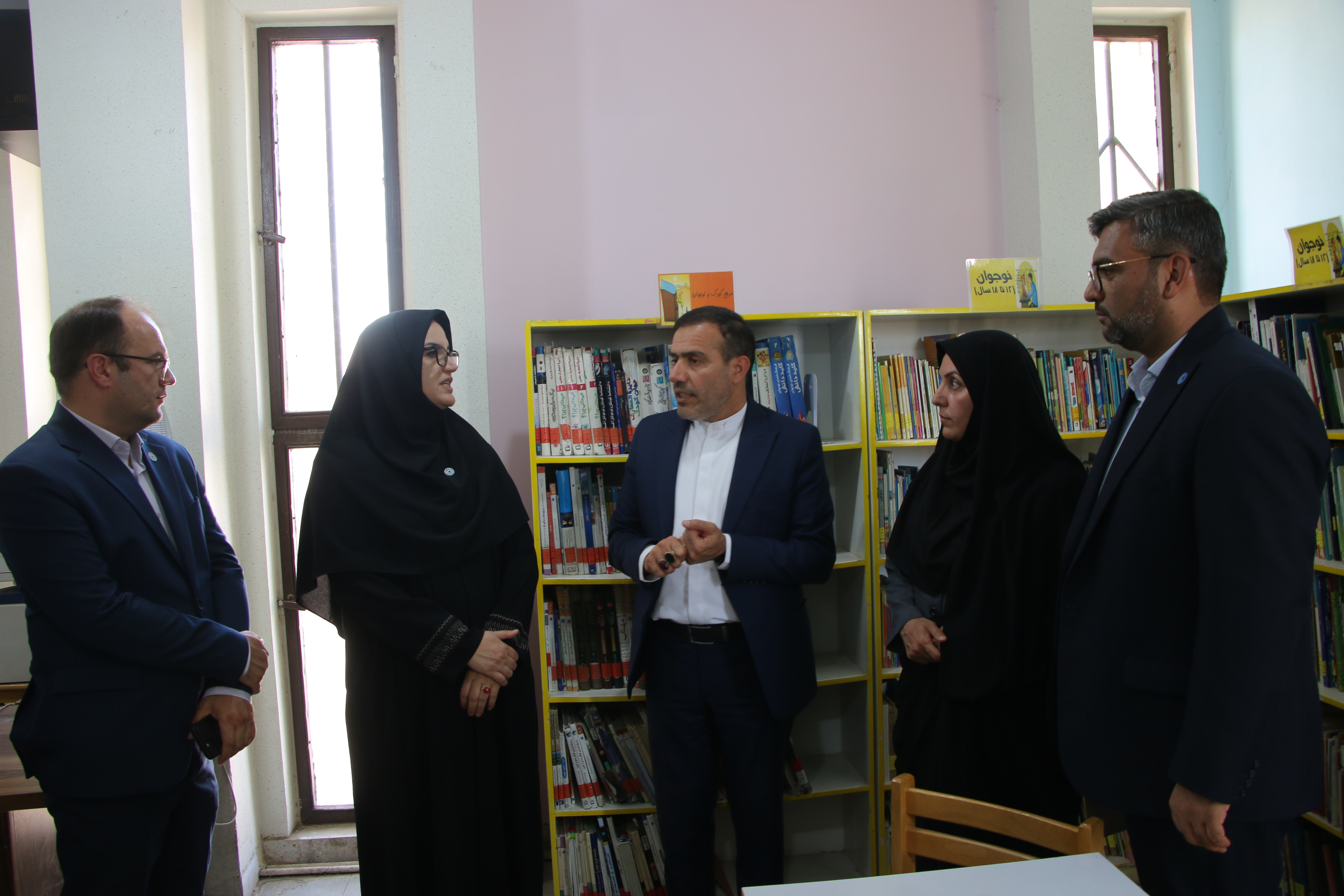 بازدید دبیرکل نهاد از کتابخانههای علامه طباطبایی سروستان و شهدای طاحونه شهرستان خفر
