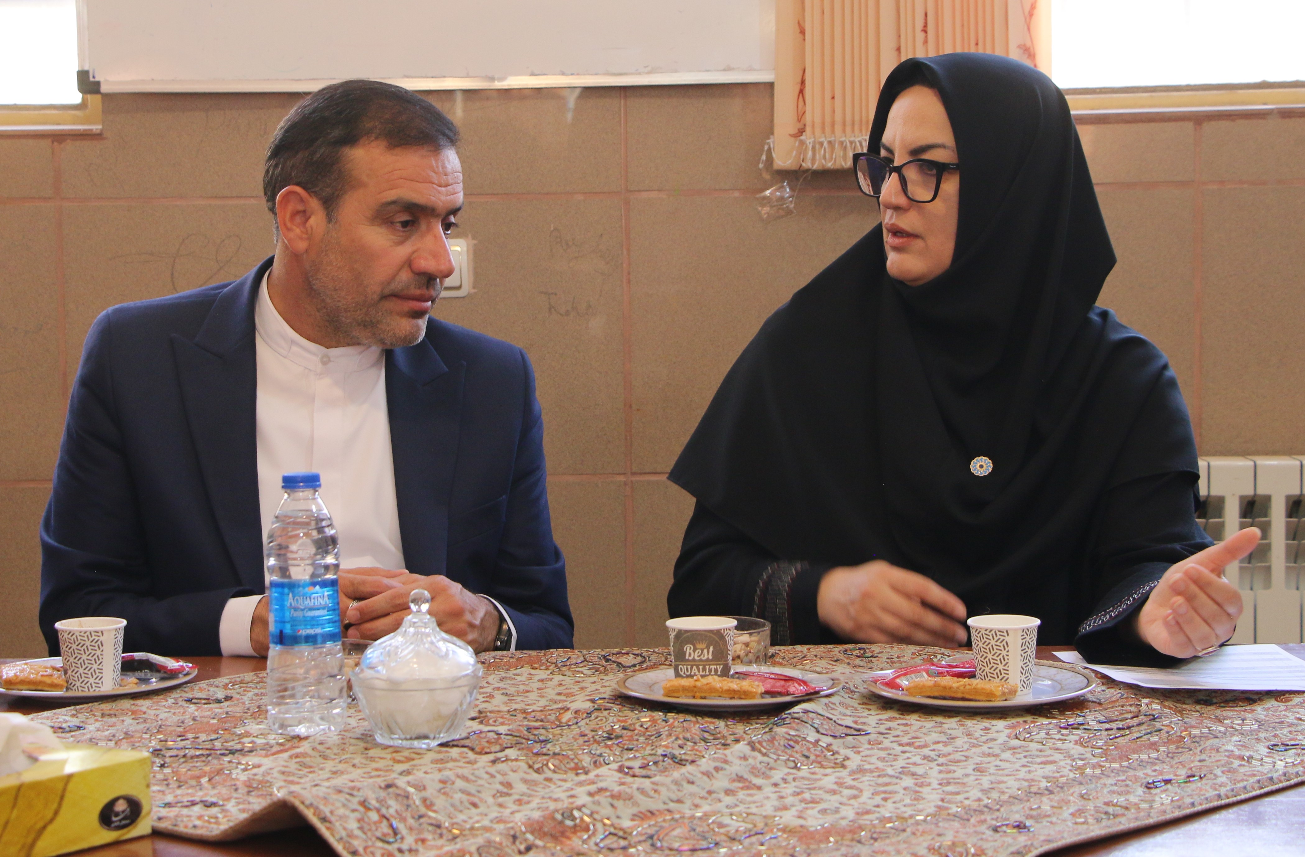 بازدید دبیرکل نهاد از کتابخانه‌های علامه طباطبایی سروستان و شهدای طاحونه شهرستان خفر