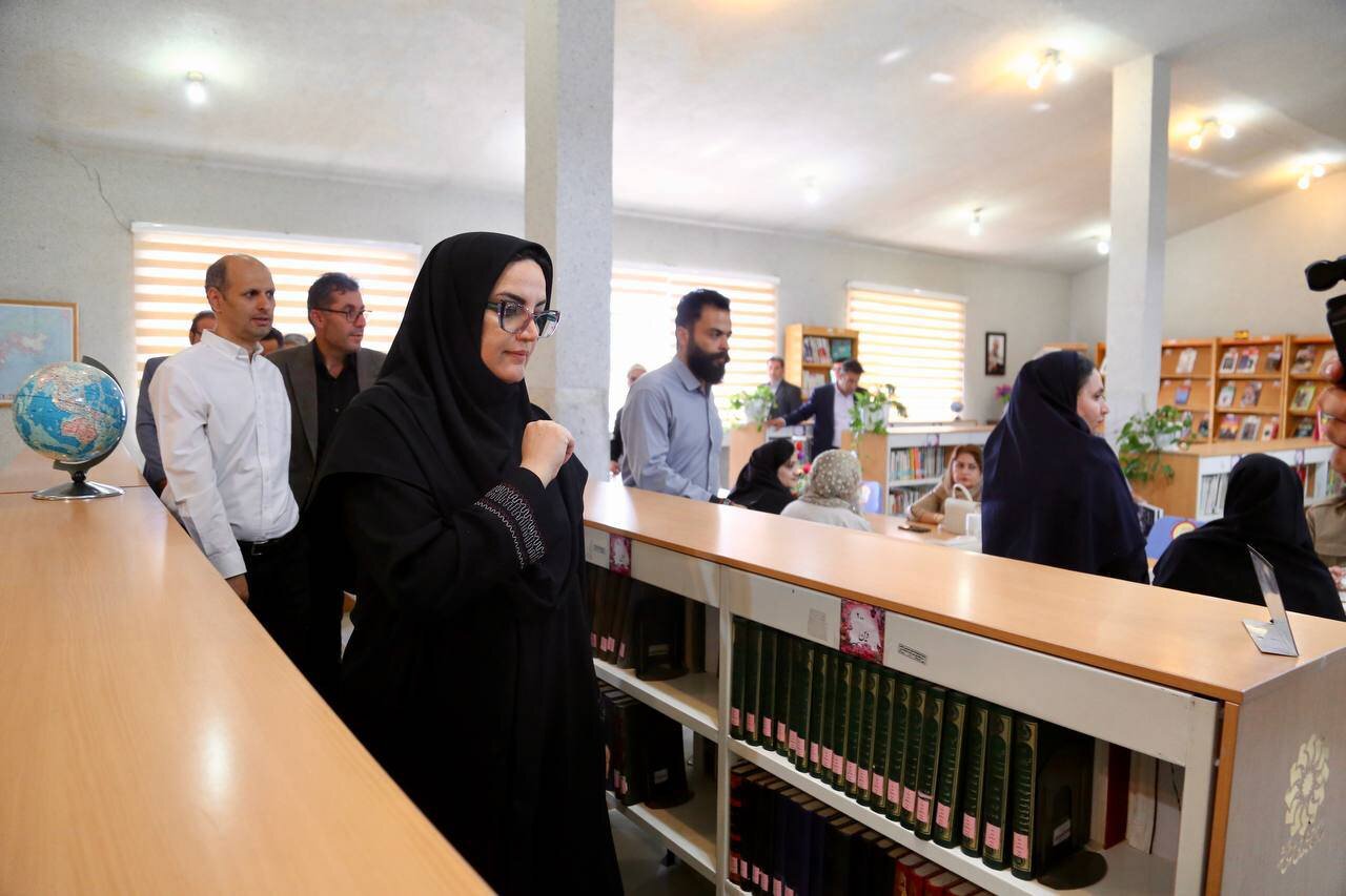 از اختتامیه سومین جشنواره «نهال امید» تا دیدار با خانواده شهید مدافع امنیت/ بازدید از ۱۶ کتابخانه عمومی