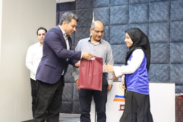 «جام کتابازی» در کتابخانه مرکزی یزد برگزار شد