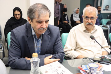 آیین رونمایی از کتاب «تاریخ ادبیات منثور یزد»