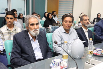 آیین رونمایی از کتاب «تاریخ ادبیات منثور یزد»