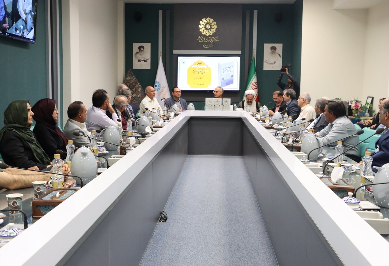 معرفی آثار نویسندگان استان، همچنان در دستور کار است