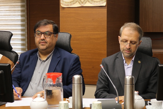 کلنگ‌زنی زمین کتابخانه عمومی استاندارد در دامغان، همزمان با آغاز هفته کتاب