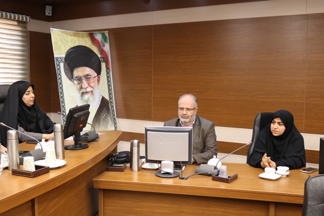 کلنگ‌زنی زمین کتابخانه عمومی استاندارد در دامغان، همزمان با آغاز هفته کتاب