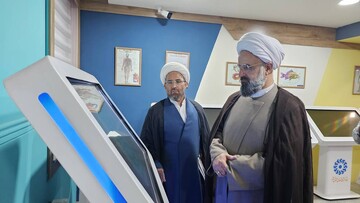 بازدید حجت الاسلام و المسلمین طاهری سرپرست ستادامر به معروف و نهی از منکرکشور از کتابخانه موسوی گلشهرزنجان