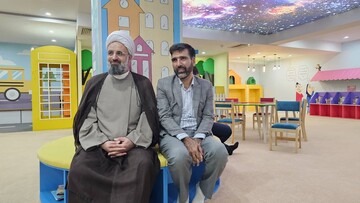 بازدید حجت الاسلام و المسلمین طاهری سرپرست ستادامر به معروف و نهی از منکرکشور از کتابخانه موسوی گلشهرزنجان