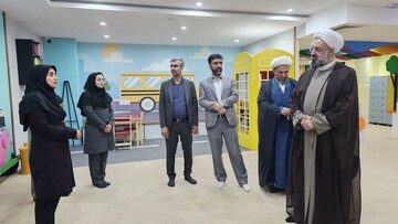 بازدید حجت الاسلام و المسلمین طاهری سرپرست ستادامر به معروف و نهی از منکرکشور از کتابخانه موسوی گلشهرزنجان