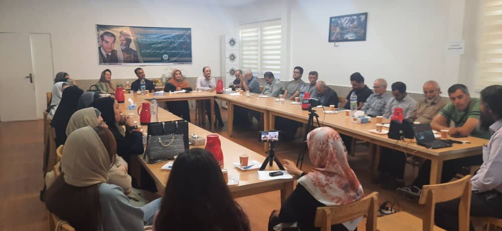 گرامیداشت روز شعر و ادب فارسی و نکوداشت مقام استاد شهریار در کتابخانه‌های عمومی استان تهران