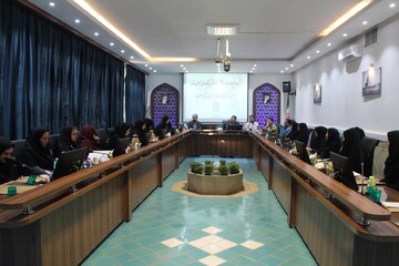 دیدار و گفتگو با با مسئولین کتابخانه‌های عمومی