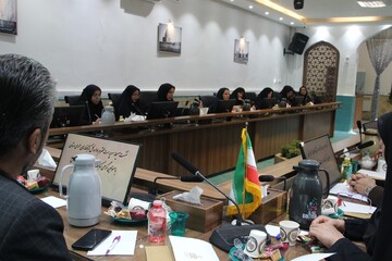 دیدار و گفتگو با با مسئولین کتابخانه‌های عمومی