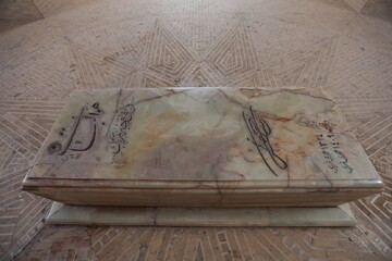 تجدید بیعت با آرمان‌های شهدا با حضور دبیرکل نهاد در گلزار شهدای اردکان