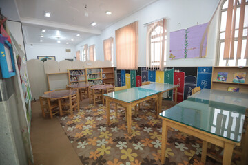 بازدید از کتابخانه روح‌الله