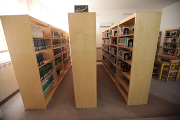 بازدید از کتابخانه شفق