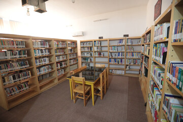 بازدید از کتابخانه شفق