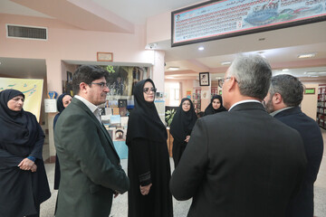 بازدید از کتابخانه عمومی شهید مطهری مهریز
