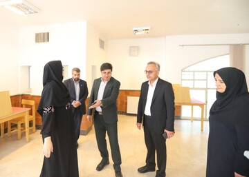 بازدید از کتابخانه غدیر یزد