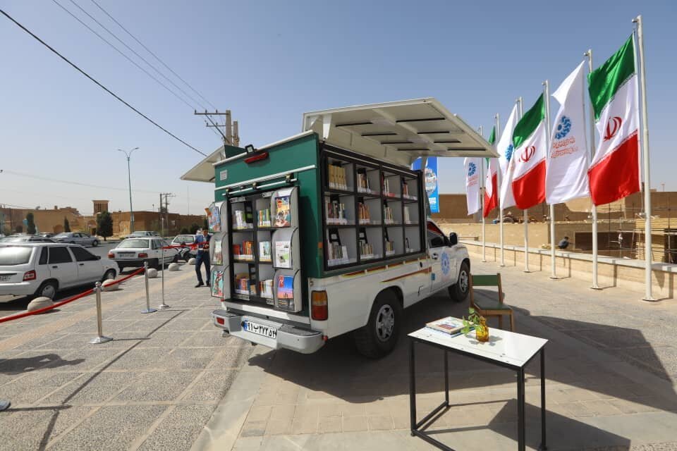 از راهاندازی شصتوهفتمین کتابخانه سیار کشور تا تجدید بیعت با آرمانهای شهدا/ افتتاح، بازگشایی و بازدید از ۹ کتابخانه عمومی