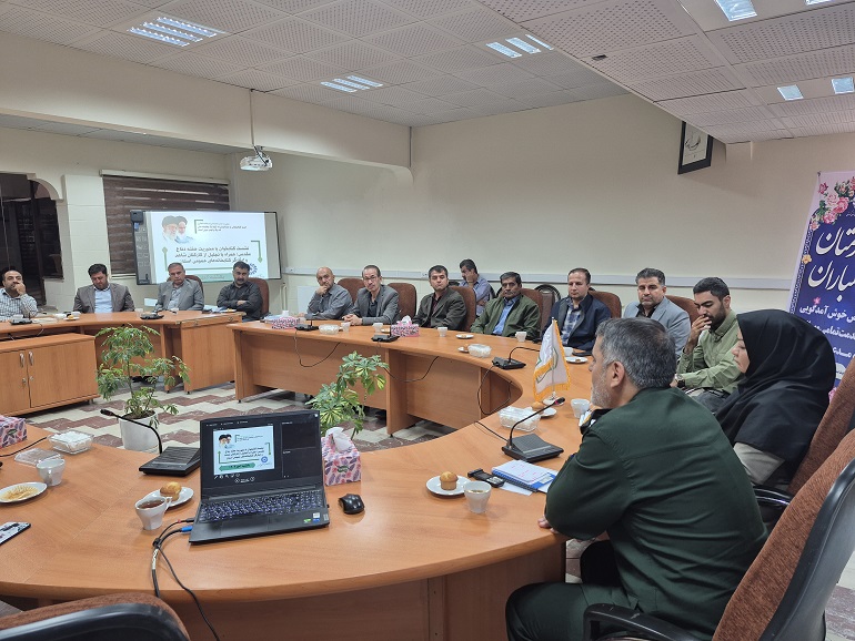 نشست کتاب‌خوان با محوریت دفاع مقدس در اداره‌کل کتابخانه‌های عمومی کردستان برگزار شد