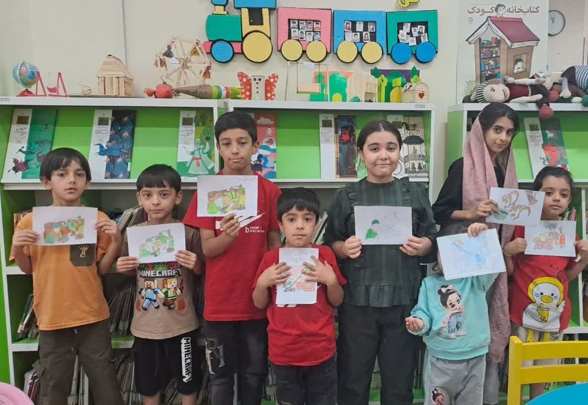 گرامیداشت هفته دفاع مقدس در کتابخانههای عمومی استان مرکزی