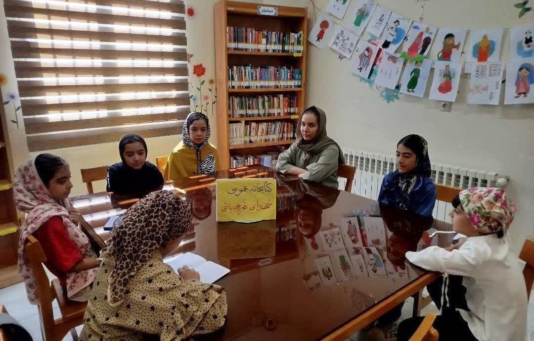 گرامیداشت هفته دفاع مقدس در کتابخانه‌های عمومی استان مرکزی