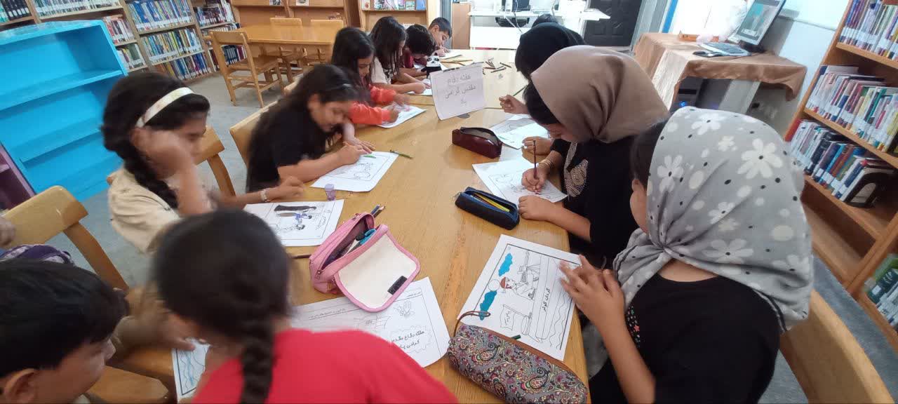 گرامیداشت هفته دفاع مقدس در کتابخانههای عمومی استان مرکزی