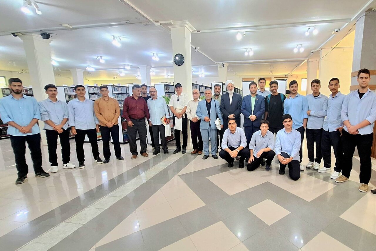 نشست کتابخوان «روایت آزادگی» با حضور نویسندگان برجسته استان گلستان برگزار شد