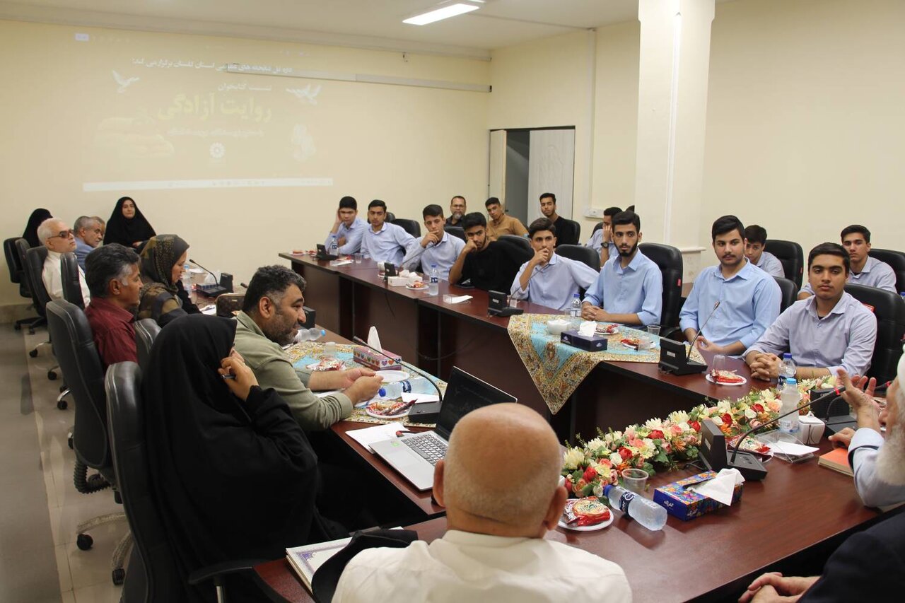 نشست کتابخوان «روایت آزادگی» با حضور نویسندگان برجسته استان گلستان برگزار شد