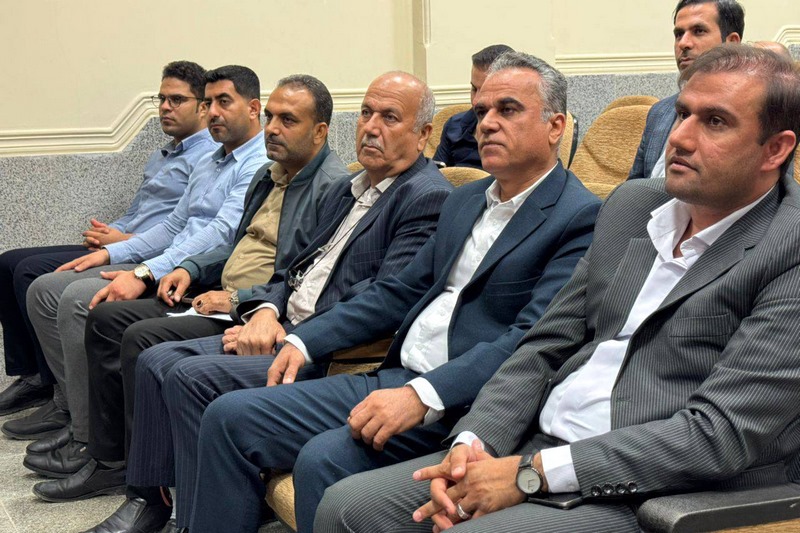 کتاب «جاذبههای گردشگری سواحل جنوب ایران» در کنگان رونمایی شد