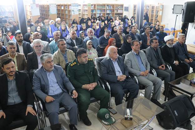 دوازدهمین دوره «شب شعر دفاع مقدس» در جوین برگزار شد