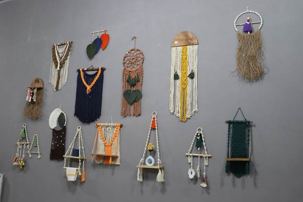 نمایشگاه «ققنوس» افتتاح شد