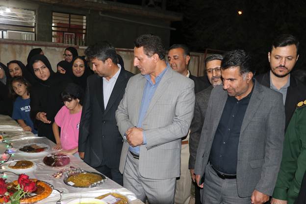 نمایشگاه «ققنوس» افتتاح شد