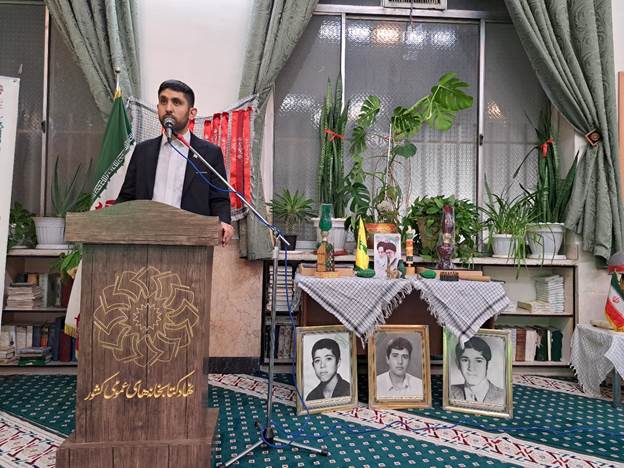 کتاب «خاطرات یک زندگی» در مشهد رونمایی شد