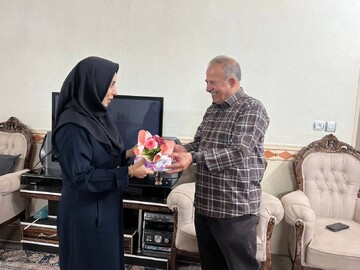 دیدار با خانواده شهدا