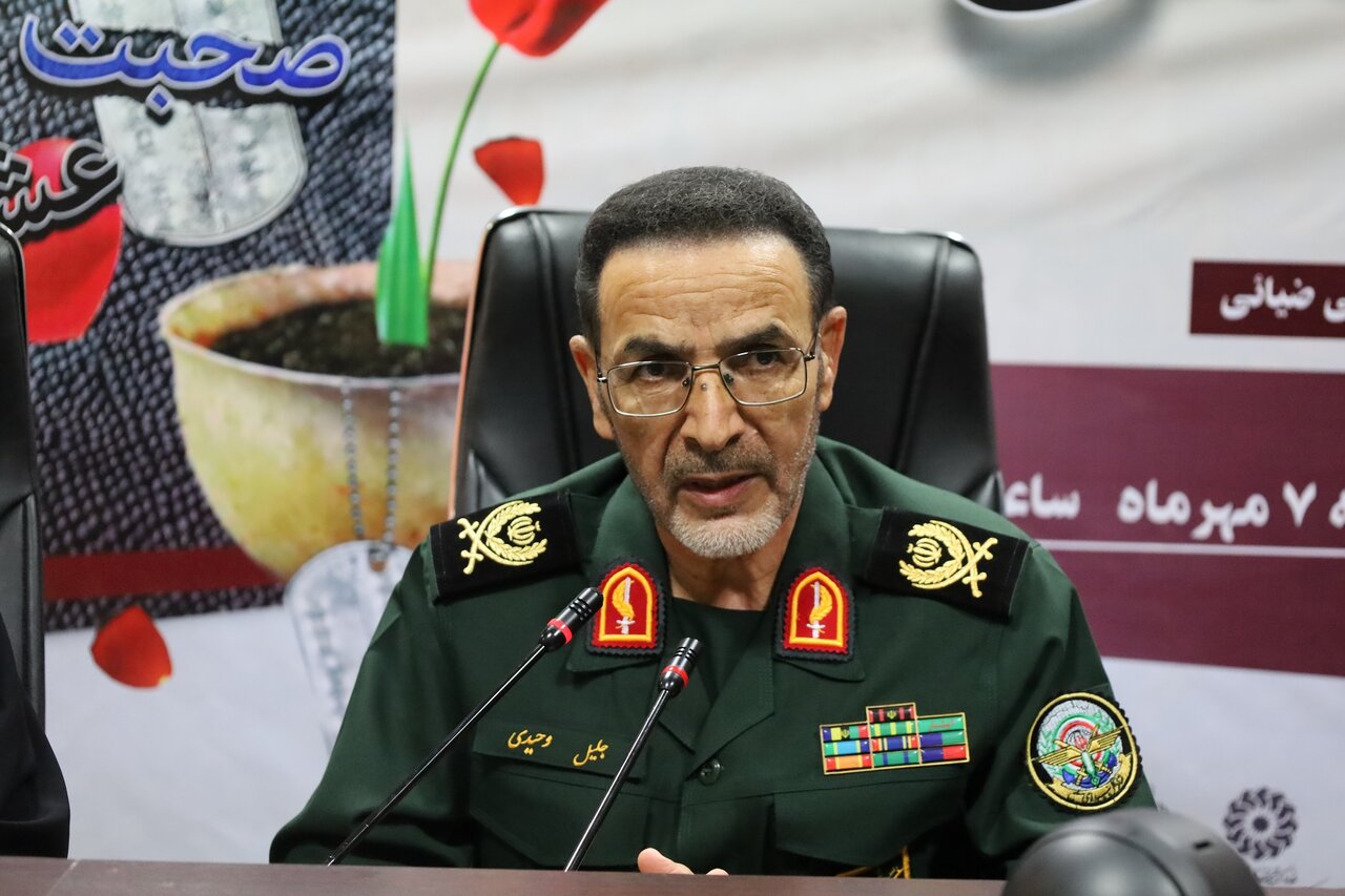 آثار اهل قلم، ابزاری برای استخراج گنج عظیم دفاع مقدس است